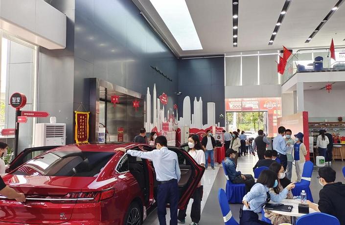 龍崗購車補貼政策激活市場，汽車銷售迎來“小高峰”